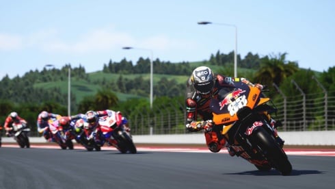 MotoGP 22 по сети - скриншот 1