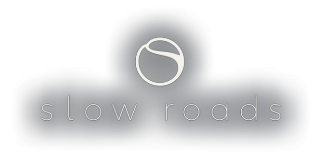 Slow Roads - логотип игры